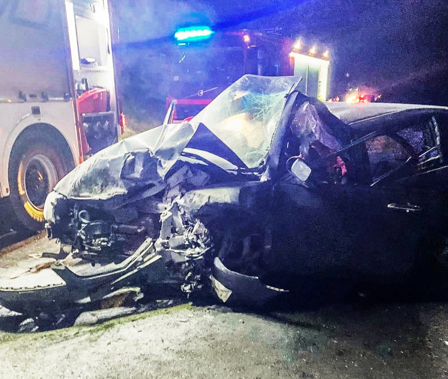 Wypadek drogowy na Pazurku. 21-latek nie miał uprawnień