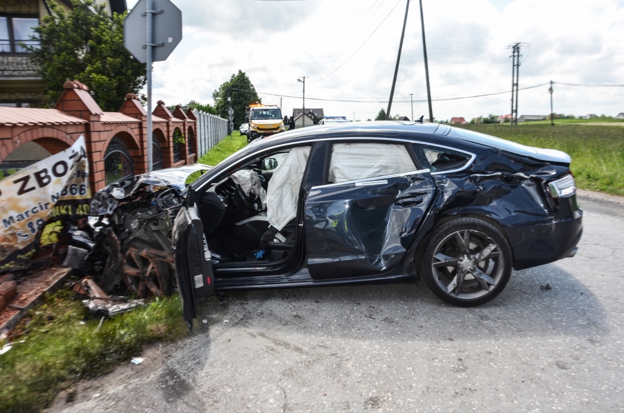 Wypadek drogowy w Milonkach